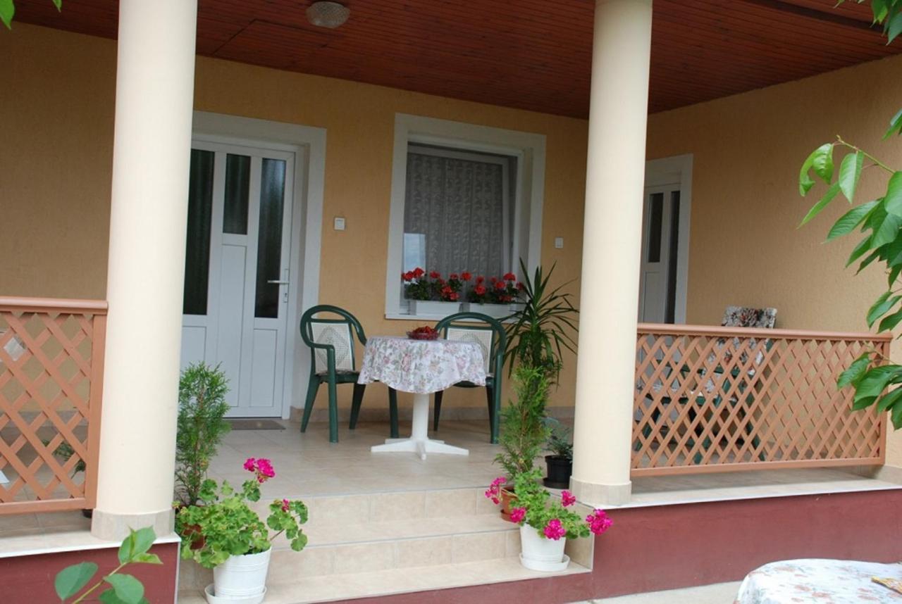 Eliza Vendeghaz Apartment Hajdúszoboszló Exterior foto